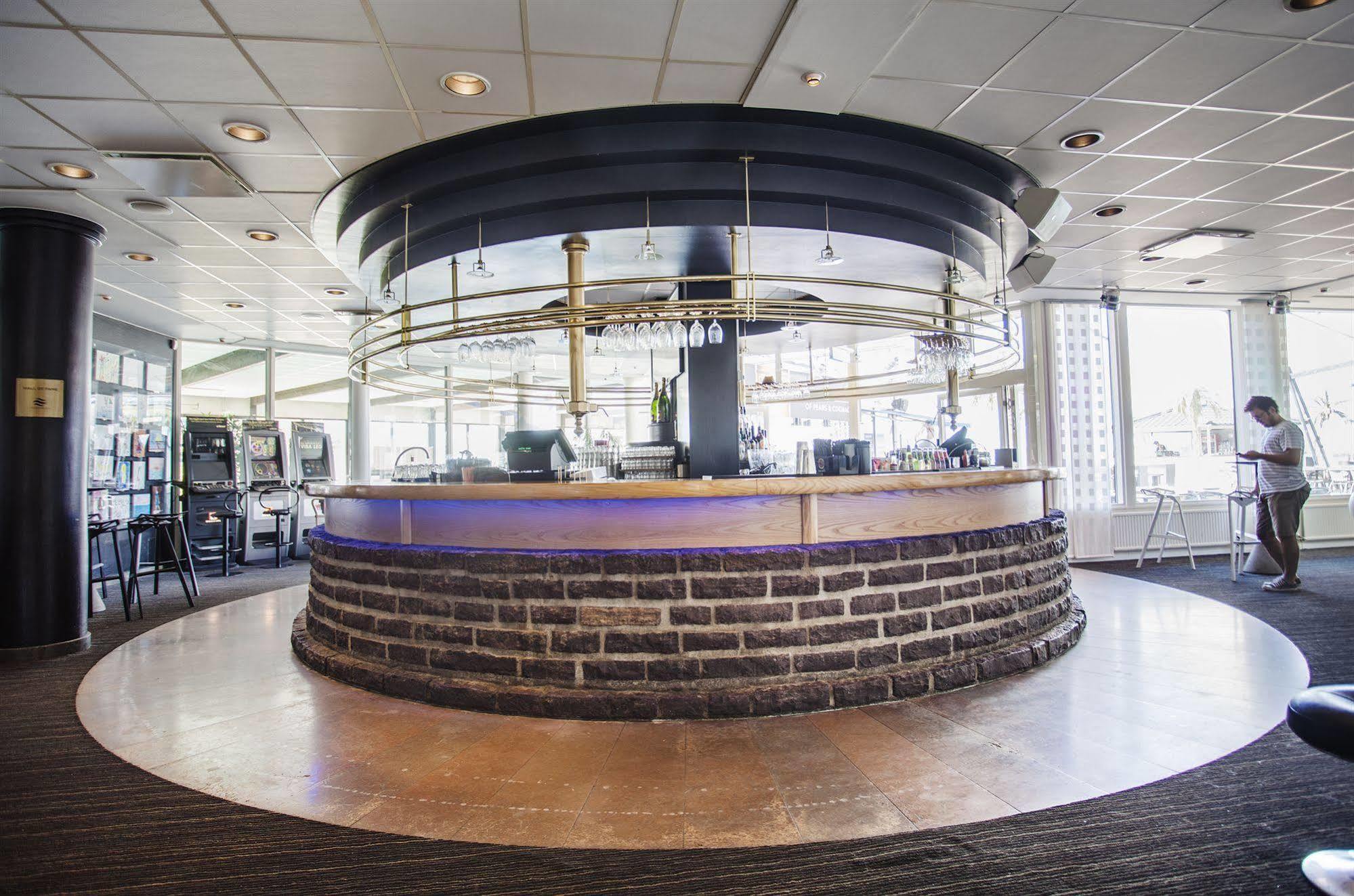 Strand Hotell Borgholm 酒店 4*